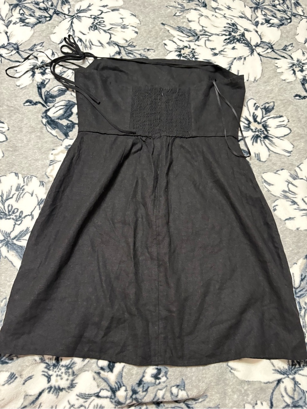 Aritzia Babaton
Credenza Linen Dress - Picture 6 of 8